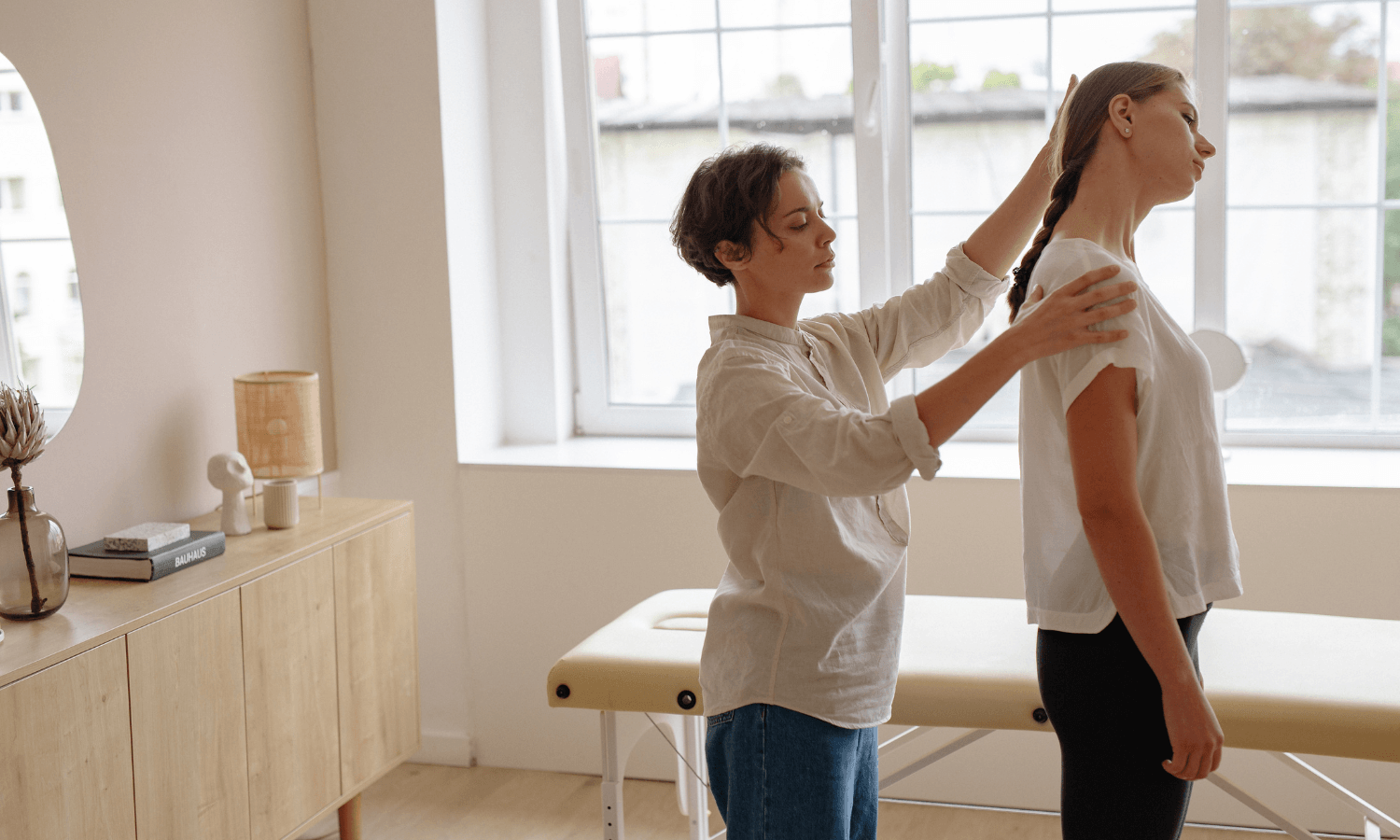 Mastering Posture: 5 Tried and True Methods for a Healthier You - KANUDA USA
